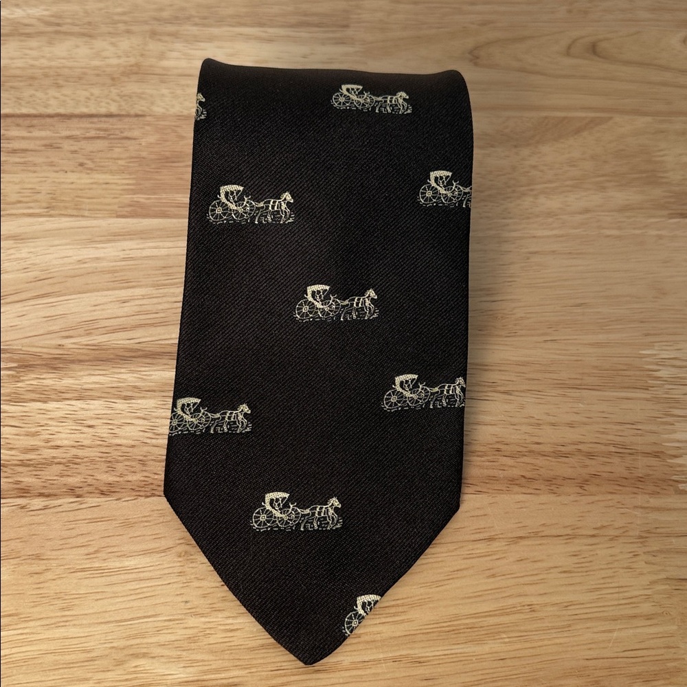 Horse and carriage men’s tie